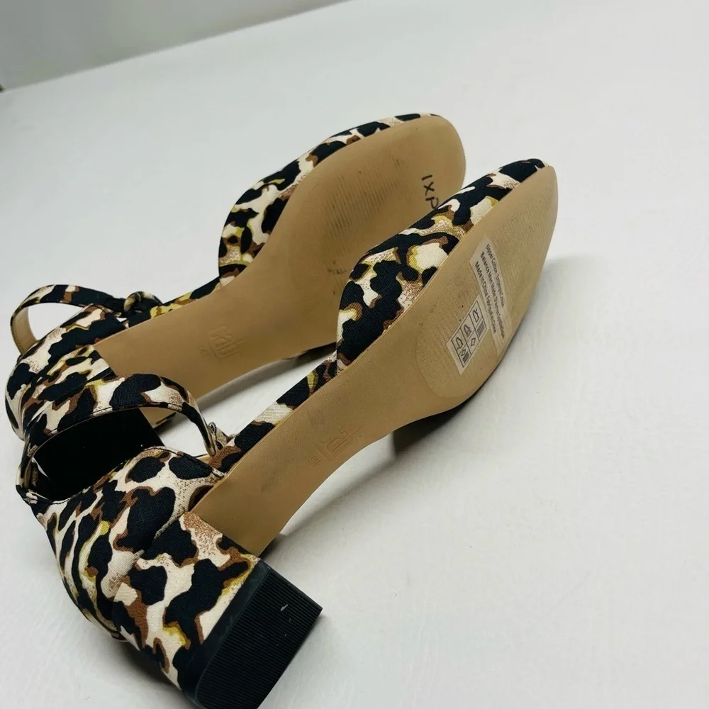 CAbi Kiki Leopard Print Kitten Block Heel Style 6020 Ankle Strap Closed Toe Sz 9